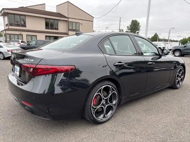 2023 Alfa Romeo Giulia Veloce RWD