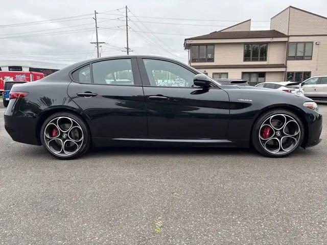 2023 Alfa Romeo Giulia Veloce RWD
