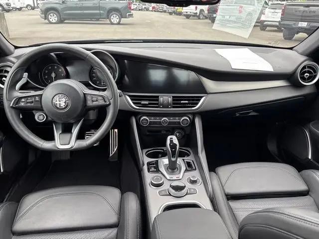 2023 Alfa Romeo Giulia Veloce RWD