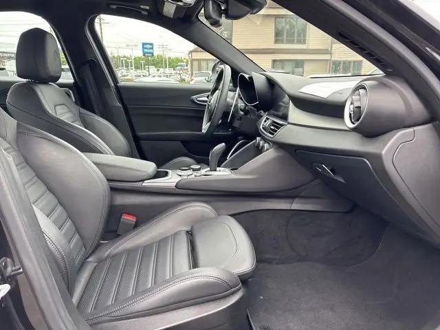 2023 Alfa Romeo Giulia Veloce RWD