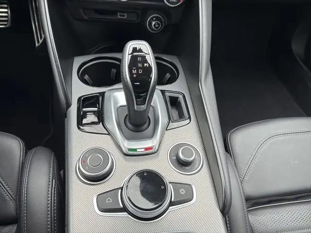 2023 Alfa Romeo Giulia Veloce RWD