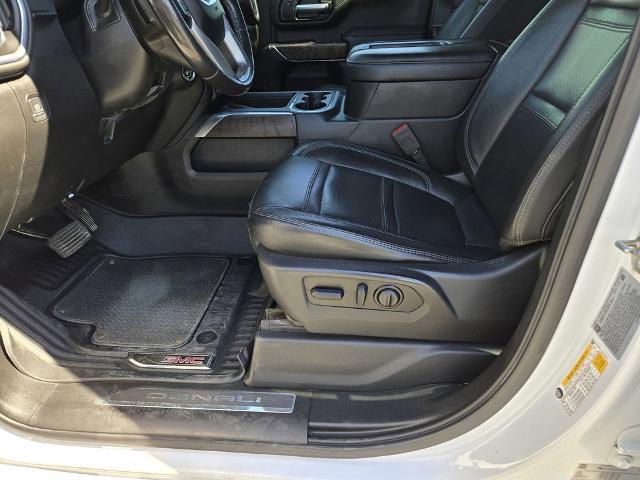 2022 GMC Sierra 2500HD 4WD Crew Cab Standard Bed Denali