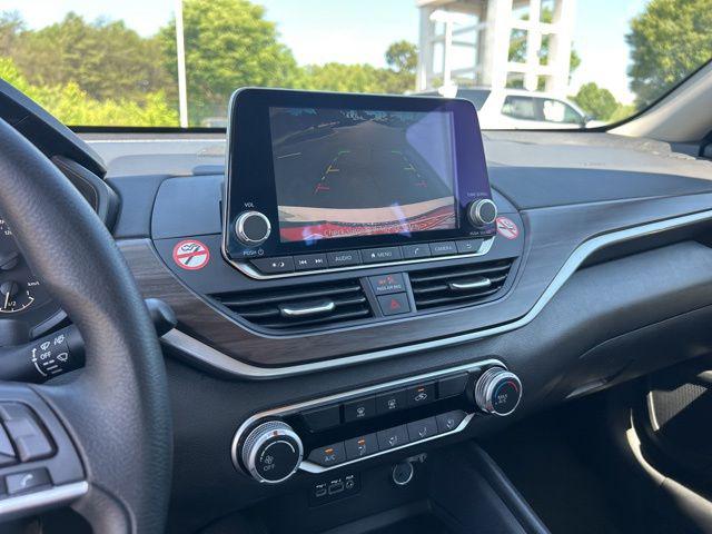 2025 Nissan Altima SV FWD