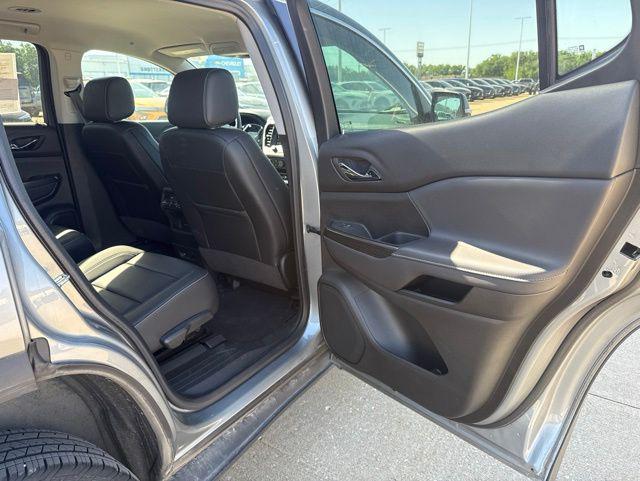 2023 GMC Acadia AWD SLT