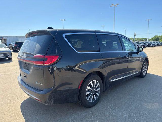 2023 Chrysler Pacifica Hybrid Limited