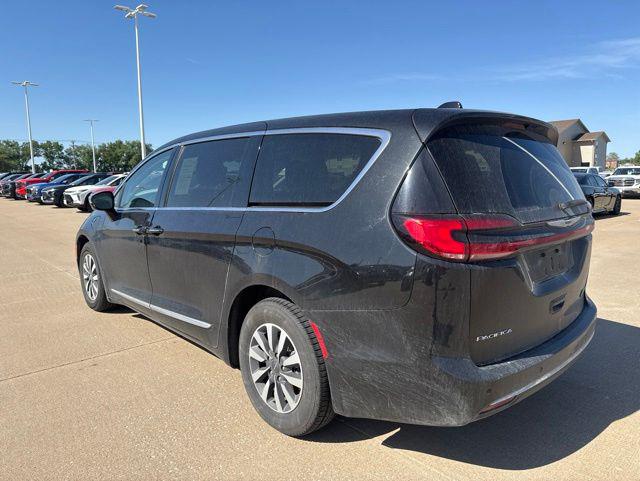2023 Chrysler Pacifica Hybrid Limited