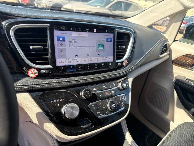 2023 Chrysler Pacifica Hybrid Limited