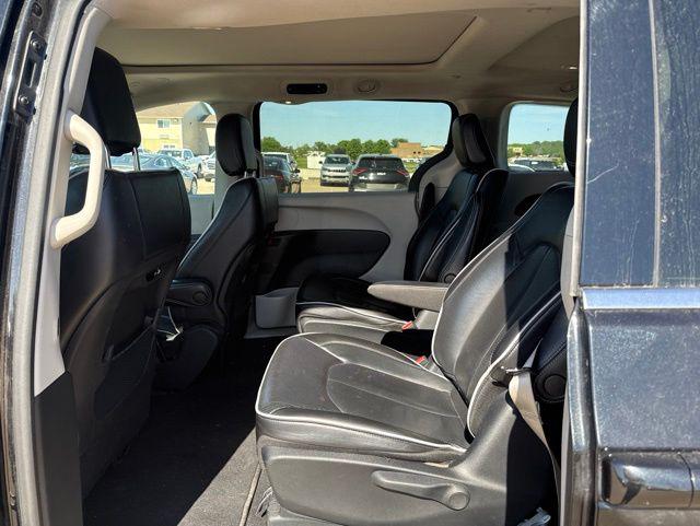 2023 Chrysler Pacifica Hybrid Limited