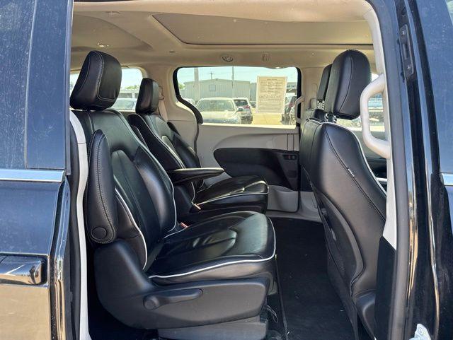 2023 Chrysler Pacifica Hybrid Limited