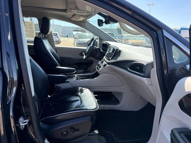 2023 Chrysler Pacifica Hybrid Limited