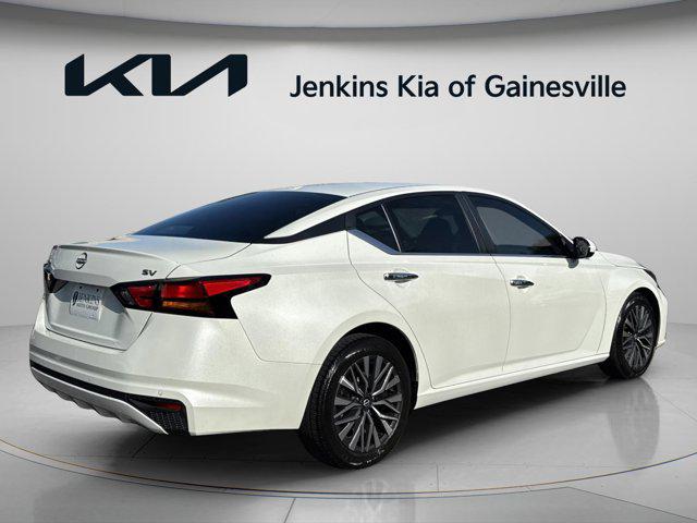 2023 Nissan Altima SV FWD