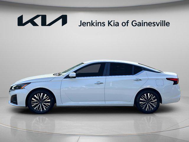 2023 Nissan Altima SV FWD