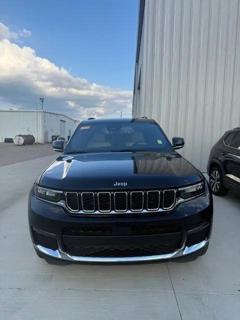 2023 Jeep Grand Cherokee L Limited 4x2
