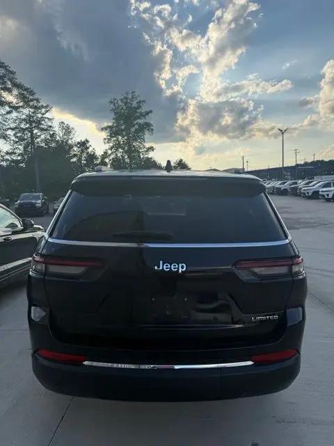 2023 Jeep Grand Cherokee L Limited 4x2