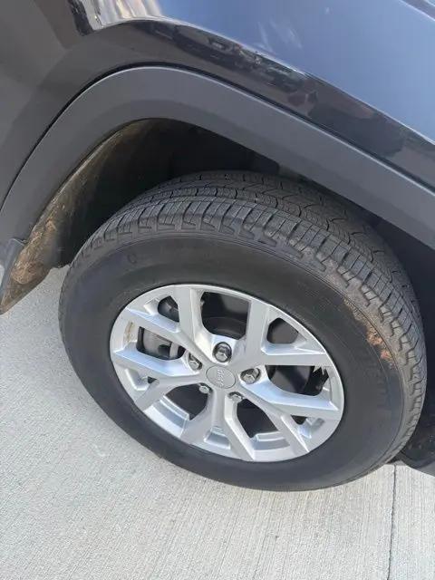 2023 Jeep Grand Cherokee L Limited 4x2