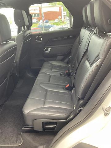 2020 Land Rover Discovery SE