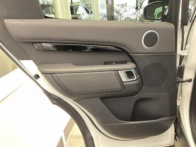 2020 Land Rover Discovery SE