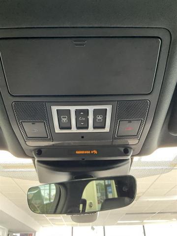 2020 Land Rover Discovery SE