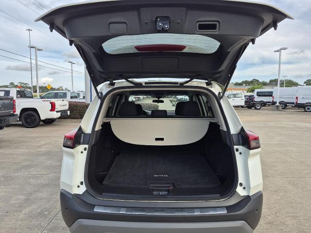 2022 Nissan Rogue SV FWD