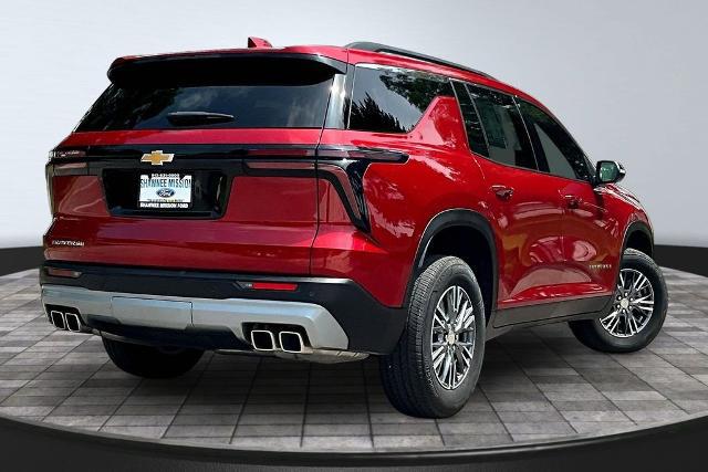 2025 Chevrolet Traverse FWD LT