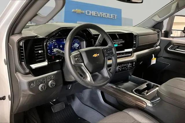 2026 Chevrolet Silverado 2500HD Crew Cab, Standard Bed, LT, 4WD