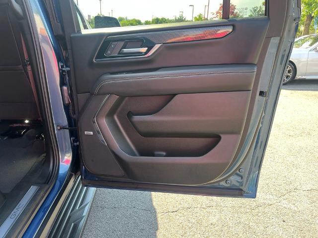 2025 GMC Yukon XL 4WD Elevation