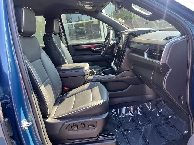 2025 GMC Yukon XL 4WD Elevation