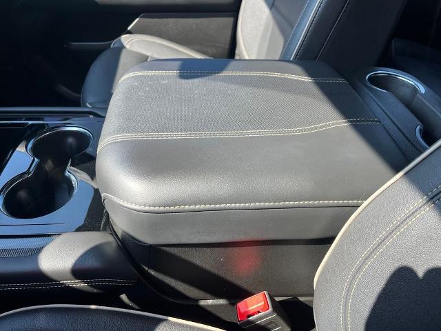 2025 GMC Yukon XL 4WD Elevation