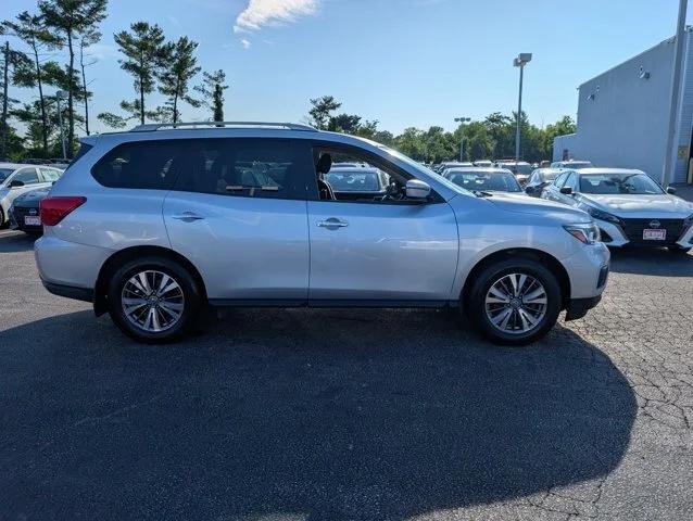 2020 Nissan Pathfinder S 2WD 2020 Nissan Pathfinder S 2WD