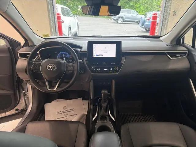2023 Toyota Corolla Cross XLE