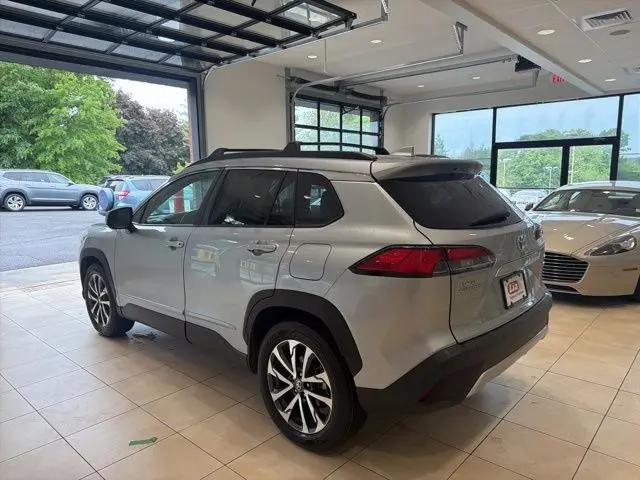 2023 Toyota Corolla Cross XLE