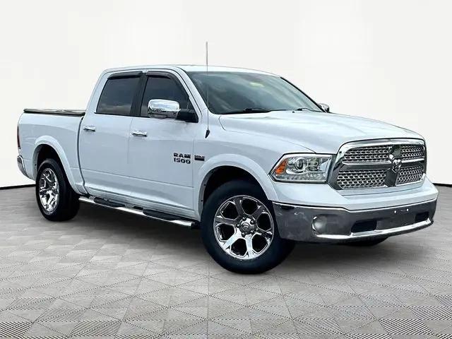 2017 Ram 1500 Laramie Crew Cab 4x4 5'7" Box
