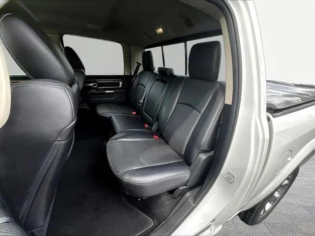 2017 Ram 1500 Laramie Crew Cab 4x4 5'7" Box
