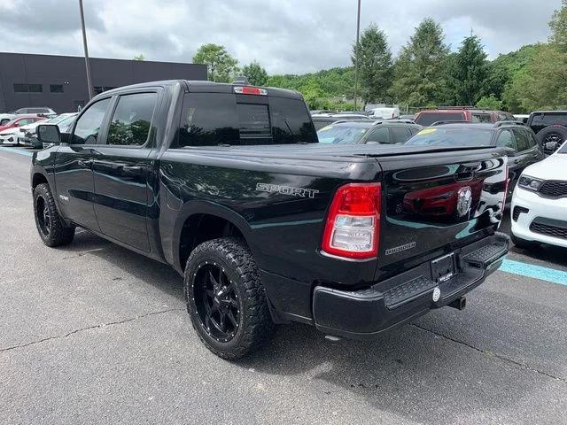 2021 RAM 1500 Big Horn Crew Cab 4x4 57 Box 2021 RAM 1500 Big Horn Crew Cab 4x4 57 Box