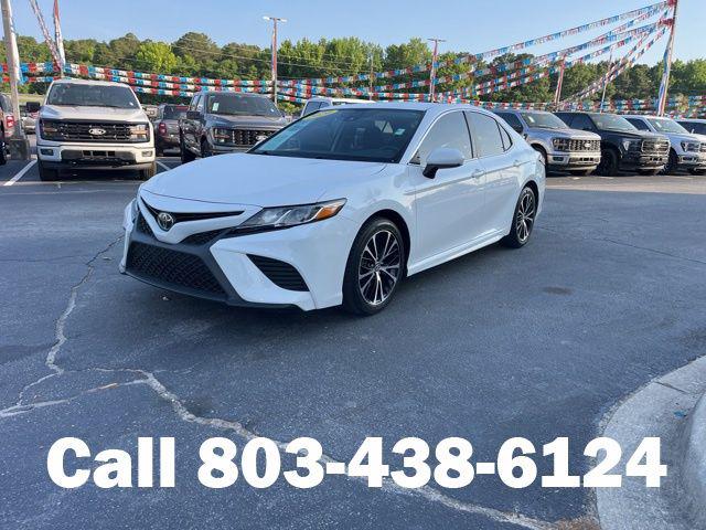 2020 Toyota Camry SE