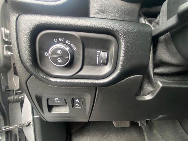2020 Ram 1500 Big Horn Crew Cab 4x4 5'7" Box
