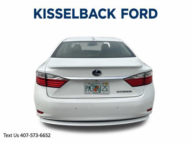 2015 Lexus ES 300h Base