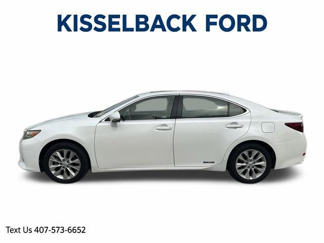 2015 Lexus ES 300h Base