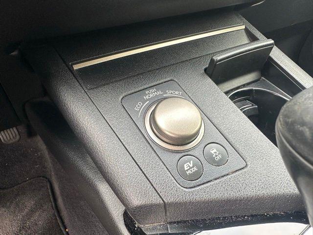 2015 Lexus ES 300h Base