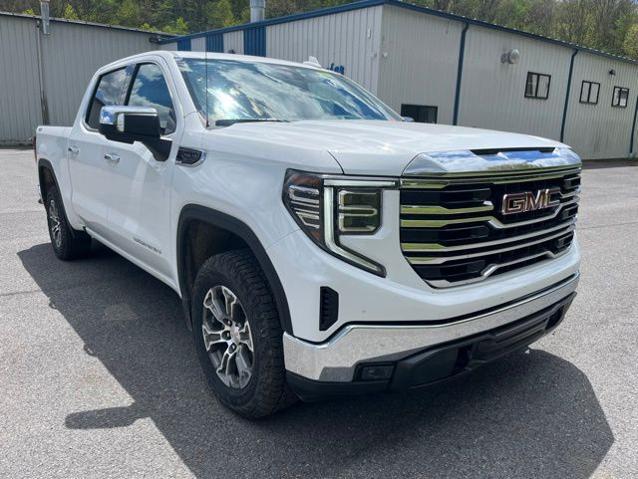 2025 GMC Sierra 1500 4WD Crew Cab Short Box SLT