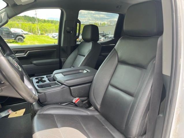2025 GMC Sierra 1500 4WD Crew Cab Short Box SLT