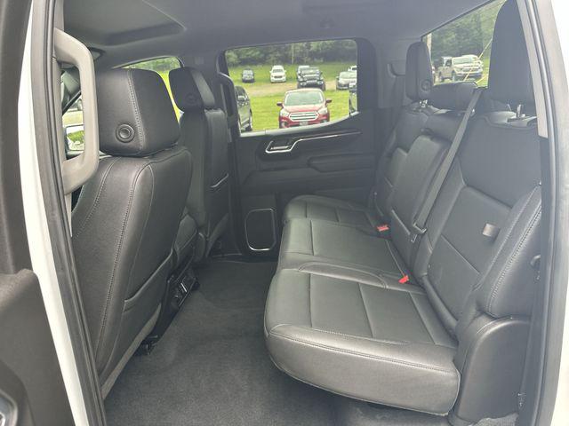 2025 GMC Sierra 1500 4WD Crew Cab Short Box SLT