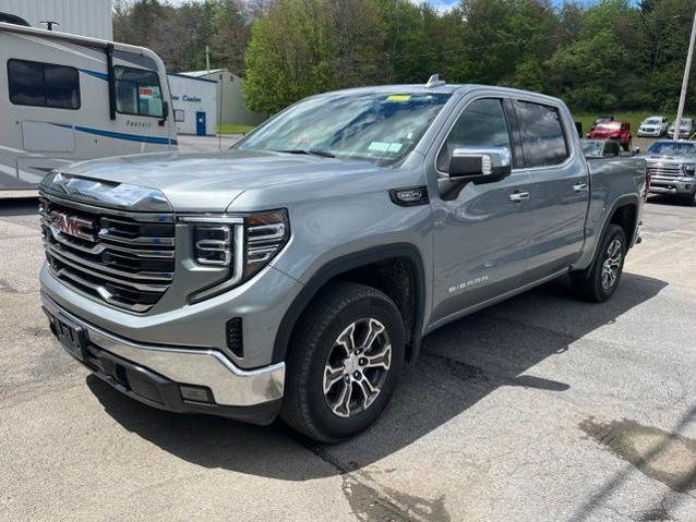 2025 GMC Sierra 1500 4WD Crew Cab Short Box SLT