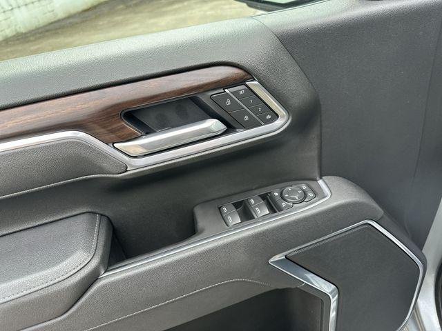 2025 GMC Sierra 1500 4WD Crew Cab Short Box SLT