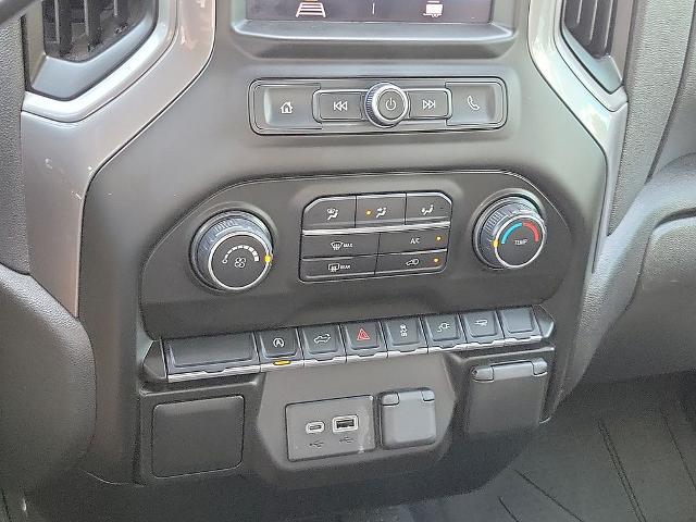 2021 Chevrolet Silverado 1500 2WD Crew Cab Short Bed Custom