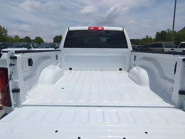 New 2026 Bright White Clear-Coat Exterior Paint RAM TRADESMAN image 32