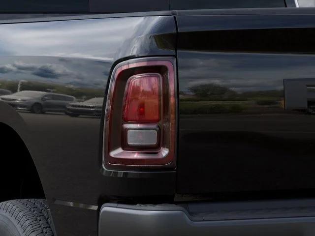 New 2026 Diamond Black Crystal Pearl-Coat Exterior Paint RAM Warlock image 11