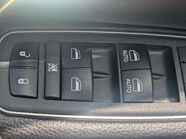 2024 Ram 1500 Laramie Crew Cab 4x2 5'7" Box