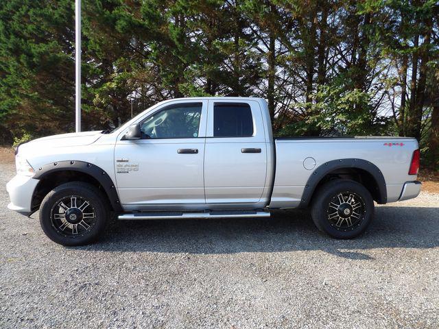 2019 Ram 1500 Classic Express Quad Cab 4x4 64 Box