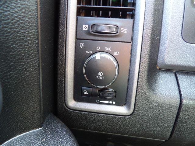 2019 Ram 1500 Classic Express Quad Cab 4x4 64 Box